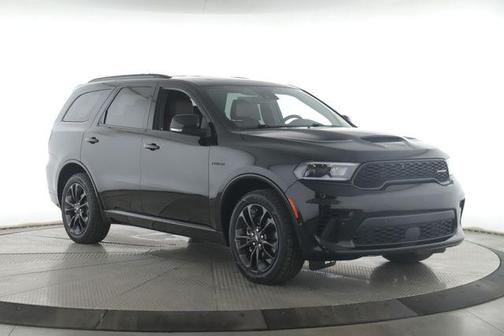 DB Black Crystal Clearcoat 2025 Dodge Durango R/T