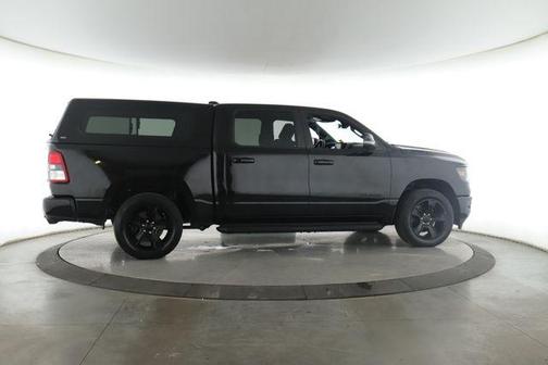 Diamond Black Crystal Pearlcoat 2024 RAM 1500 Big Horn/Lone Star