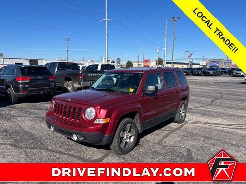 Granite Crystal Metallic Clearcoat 2017 Jeep Patriot High Altitude