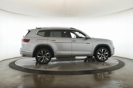 2025 Volkswagen Atlas 2.0T SEL Premium R-Line 4MOTION