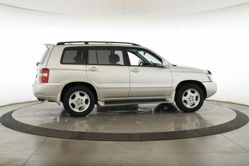 2004 Toyota Highlander Base