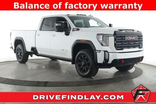 Summit White 2024 GMC Sierra 2500 AT4