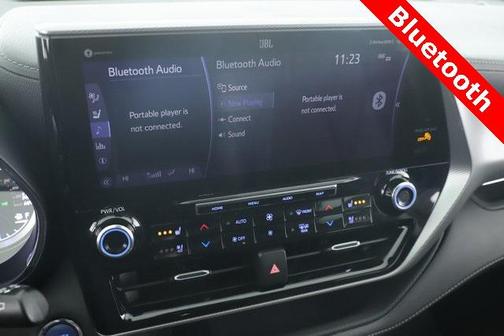 2022 Toyota Highlander Hybrid Platinum