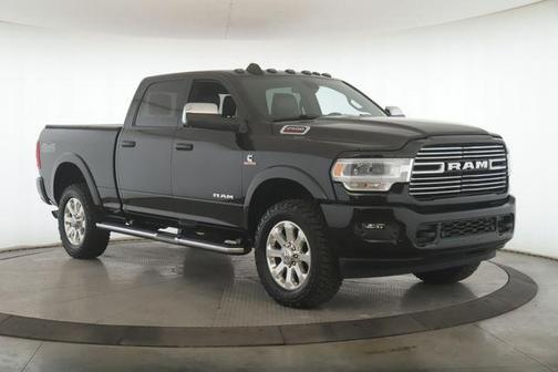 2020 RAM 2500 Laramie Crew Cab 4x4 6'4' Box