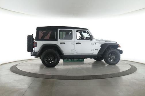 Silver Zynith Clearcoat 2024 Jeep Wrangler Willys