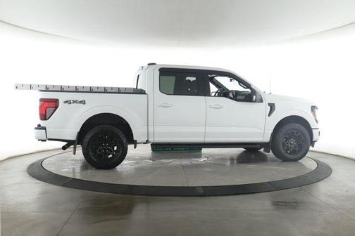 Oxford White 2024 Ford F-150 XLT
