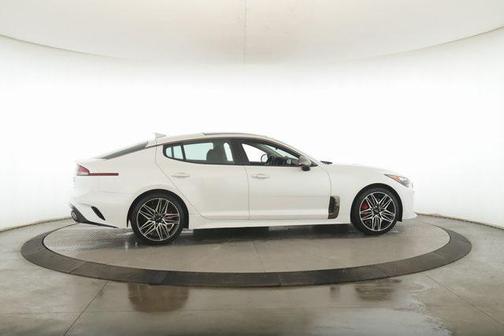 2022 Kia Stinger GT2