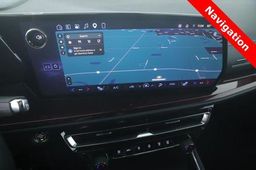 Polar White Tricoat 2026 Chevrolet Traverse Z71