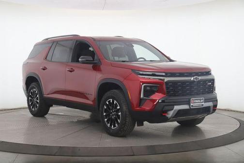 Radiant Red Tintcoat 2024 Chevrolet Traverse Z71