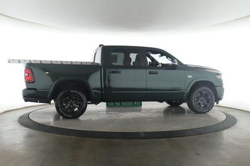 Serrano Green Metallic 2026 RAM 1500 Big Horn/Lone Star