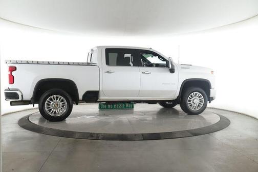 Pearl 2022 Chevrolet Silverado 2500 High Country