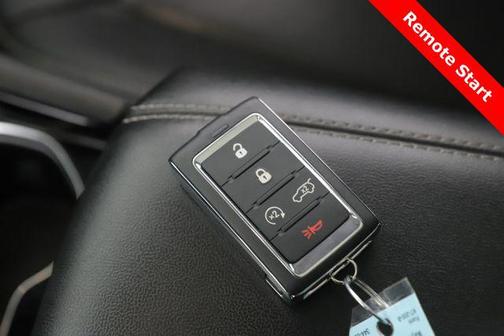 Diamond Black Crystal Pearlcoat 2023 Jeep Grand Cherokee Limited