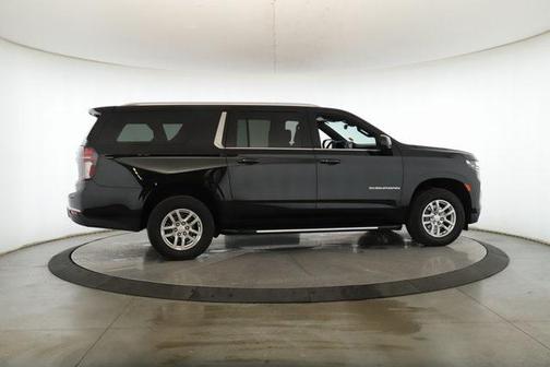 2023 Chevrolet Suburban LS