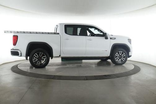 Summit White 2025 GMC Sierra 1500 AT4