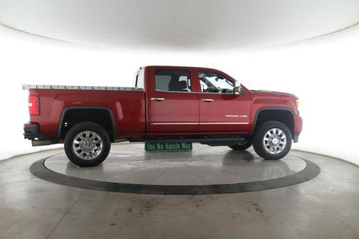 Red Quartz Tintcoat 2018 GMC Sierra 2500 Denali