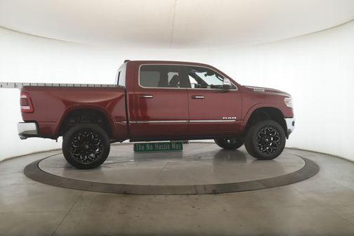 Delmonico Red Pearlcoat 2022 RAM 1500 Limited