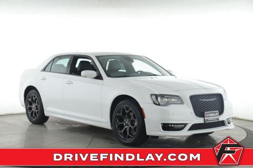 Bright White Clearcoat 2023 Chrysler 300 Touring