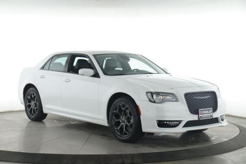 Bright White Clearcoat 2023 Chrysler 300 Touring