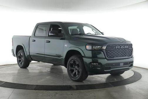 Serrano Green Metallic 2026 RAM 1500 Big Horn/Lone Star