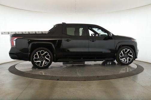 2024 Chevrolet Silverado EV First-Edition RST 4WD