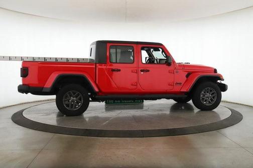 2024 Jeep Gladiator Sport S