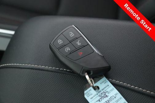 Mosaic Black Metallic 2026 Chevrolet Traverse Z71