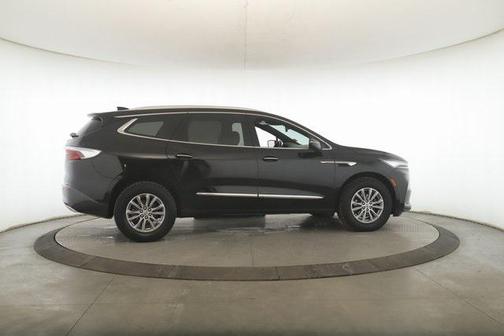 2023 Buick Enclave Essence AWD