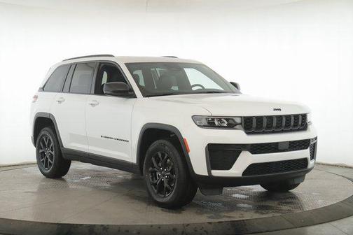 2026 Jeep Grand Cherokee Altitude