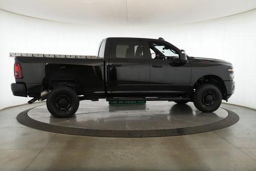 2025 RAM 2500 Tradesman Crew Cab 4x4 6'4' Box
