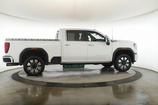 2024 GMC Sierra 2500 Denali