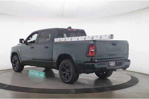 Serrano Green Metallic 2026 RAM 1500 Big Horn/Lone Star