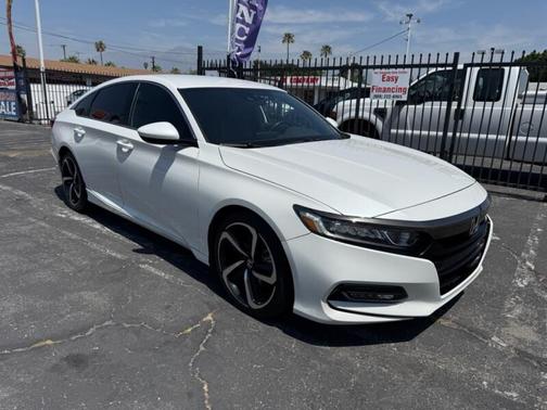 Platinum White Pearl 2018 Honda Accord Sport