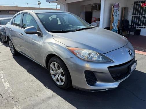 2013 Mazda Mazda3 i SV