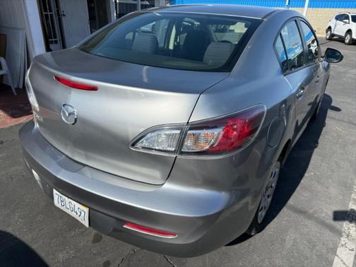 2013 Mazda Mazda3 i SV