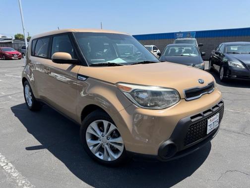 2015 Kia Soul +