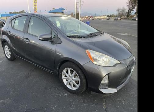 2013 Toyota Prius c Three