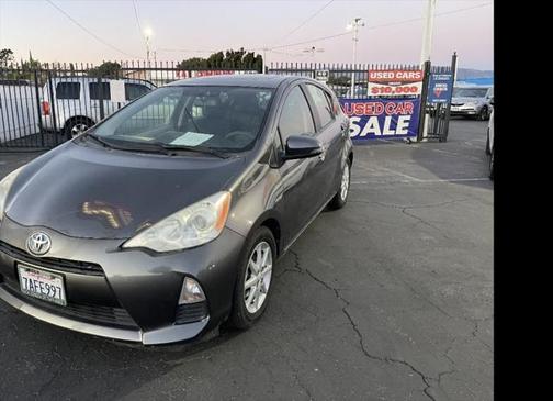 2013 Toyota Prius c Three