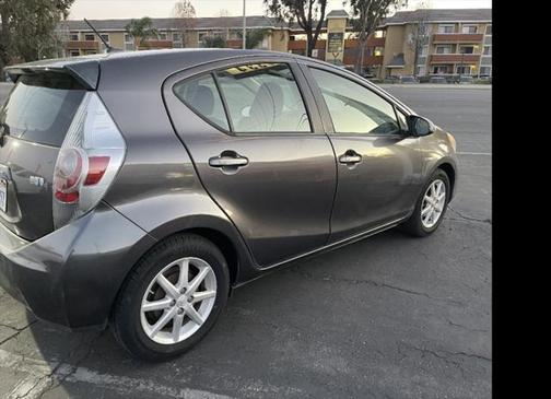 2013 Toyota Prius c Three