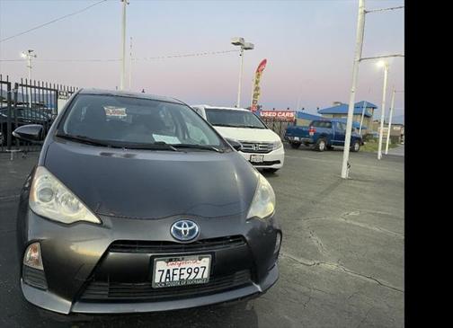 2013 Toyota Prius c Three