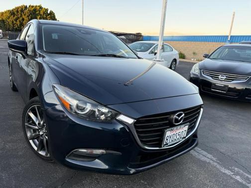 2018 Mazda Mazda3 Touring