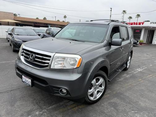 Dk. Gray 2013 Honda Pilot EX
