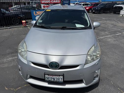 Classic Silver Metallic 2010 Toyota Prius V