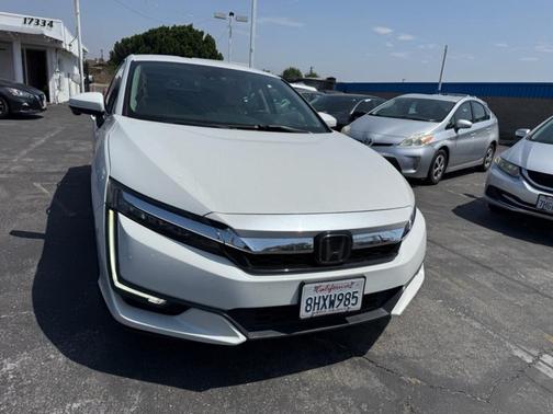 Platinum White Pearl 2018 Honda Clarity Plug-In Hybrid Touring