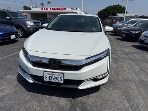 Platinum White Pearl 2018 Honda Clarity Plug-In Hybrid Touring