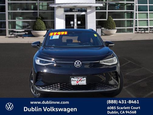 Deep Black Pearl Effect 2023 Volkswagen ID.4 Pro S