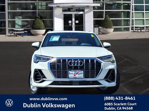 2023 Audi Q3 45 S line Premium