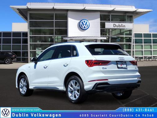 2023 Audi Q3 45 S line Premium