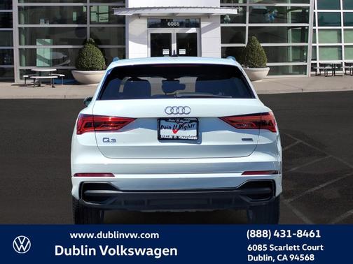 2023 Audi Q3 45 S line Premium