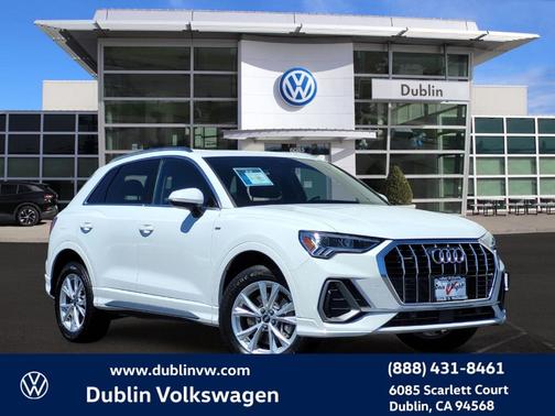 2023 Audi Q3 45 S line Premium