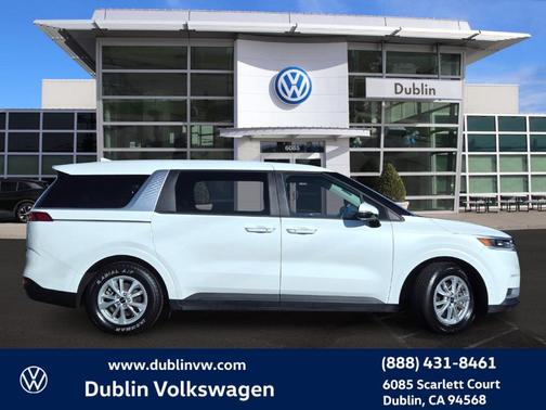 2024 Kia Carnival LX Seat Package